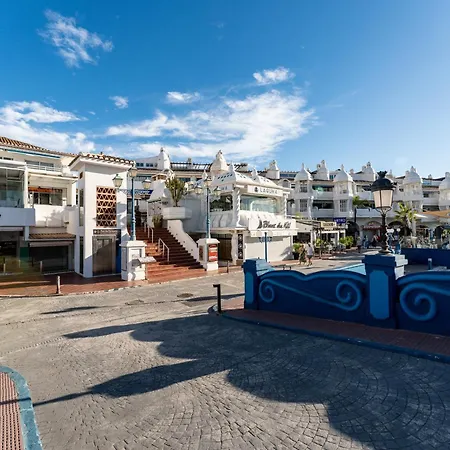 Apartment Malagasuite Puerto Marina Benalmadena