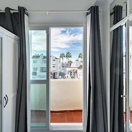 Apartment Malagasuite Puerto Marina Benalmadena
